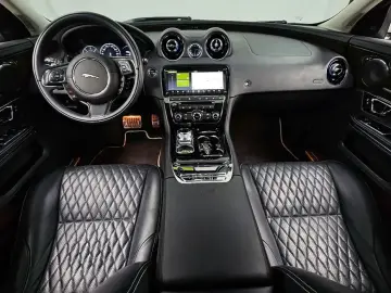 2019 Jaguar XJ с пробегом 117 495 км