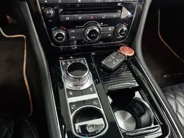2019 Jaguar XJ с пробегом 117 495 км