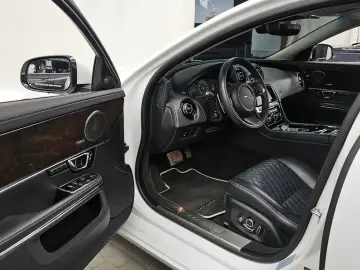 2019 Jaguar XJ с пробегом 117 495 км