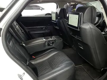 2019 Jaguar XJ с пробегом 117 495 км
