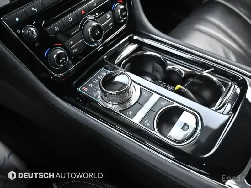 2016 Jaguar XJ с пробегом 103 999 км