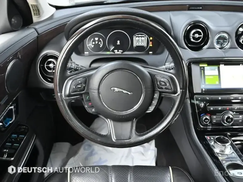 2016 Jaguar XJ с пробегом 103 999 км