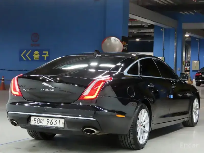 2016 Jaguar XJ с пробегом 175 000 км