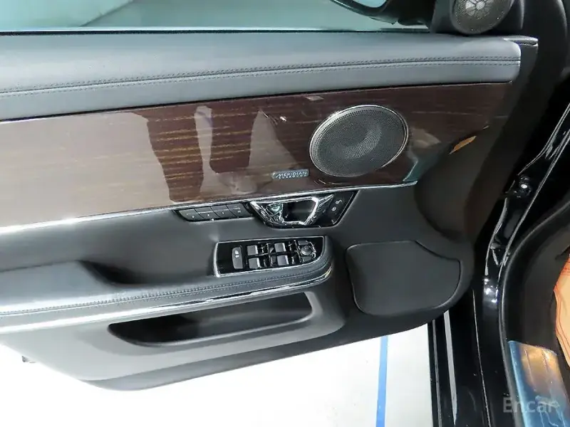 2016 Jaguar XJ с пробегом 175 000 км