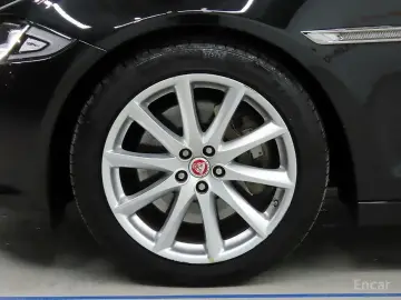 2016 Jaguar XJ с пробегом 175 000 км