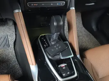 2022 Renault Samsung QM6 с пробегом 80 010 км