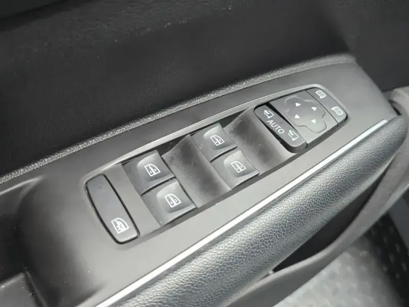2022 Renault Samsung QM6 с пробегом 77 216 км