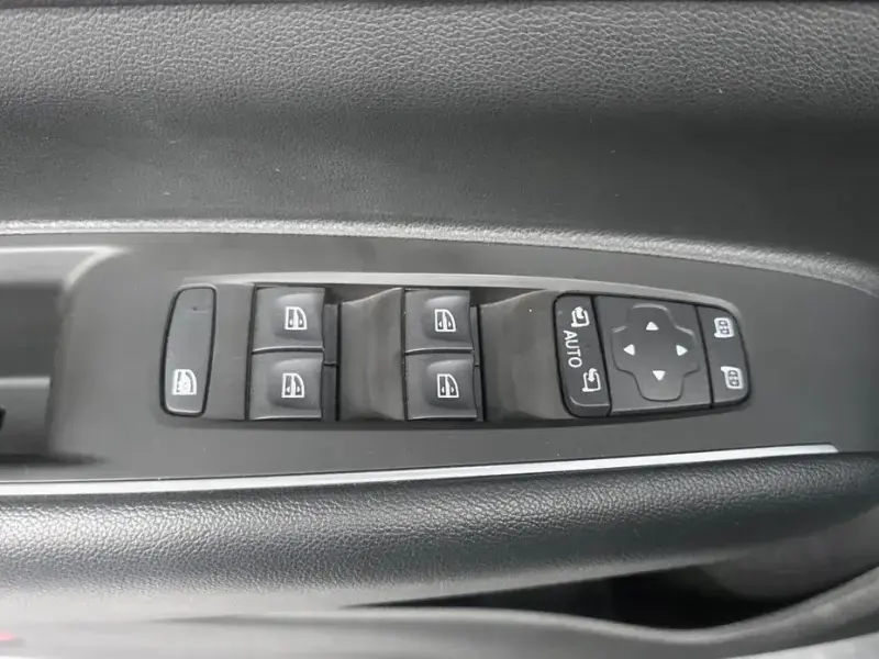 2021 Renault Samsung QM6 с пробегом 65 993 км
