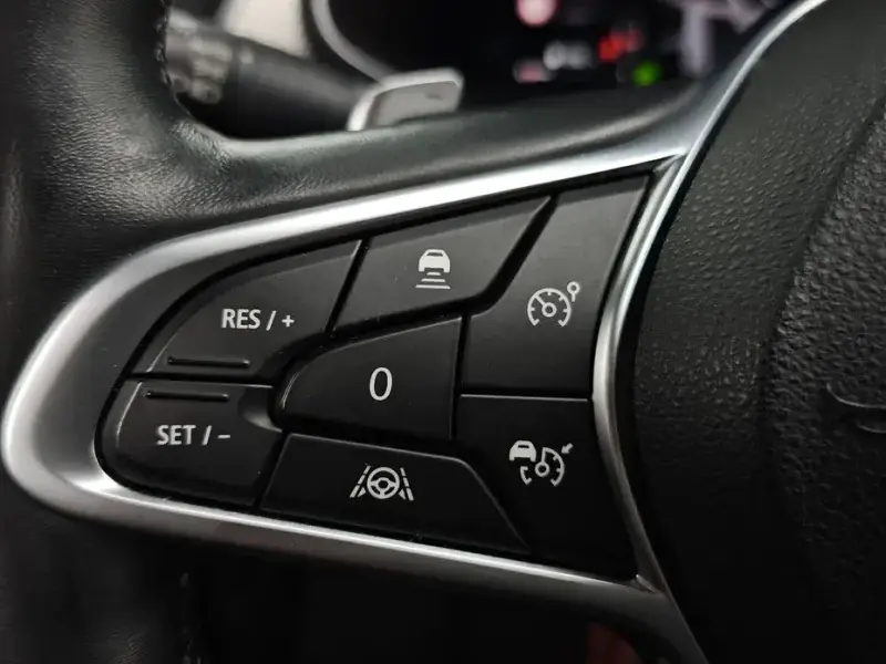 2022 Renault Samsung XM3 с пробегом 32 282 км