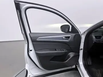 2021 Renault Samsung XM3 с пробегом 90 654 км