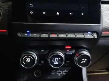 2022 Renault Samsung XM3 с пробегом 45 821 км