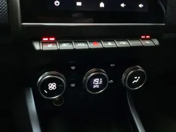 2021 Renault Samsung XM3 с пробегом 40 582 км