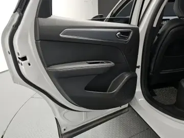 2021 Renault Samsung XM3 с пробегом 35 446 км