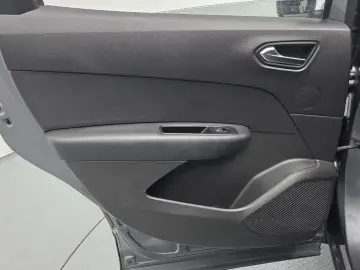 2021 Renault Samsung XM3 с пробегом 30 078 км