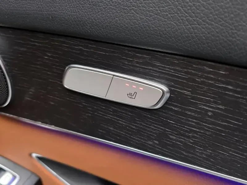 2021 Mercedes-Benz GLC с пробегом 63 466 км