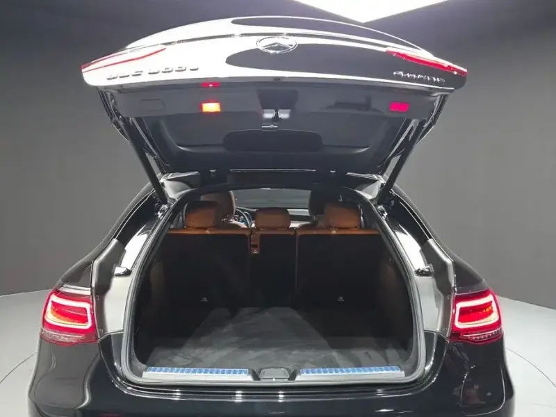 2021 Mercedes-Benz GLC с пробегом 63 466 км