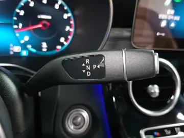 2021 Mercedes-Benz GLC с пробегом 63 035 км