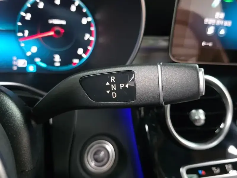 2021 Mercedes-Benz GLC с пробегом 63 035 км