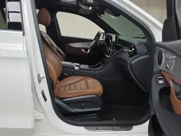 2021 Mercedes-Benz GLC с пробегом 63 035 км