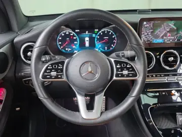 2021 Mercedes-Benz GLC с пробегом 63 035 км