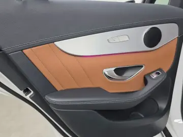 2021 Mercedes-Benz GLC с пробегом 63 035 км