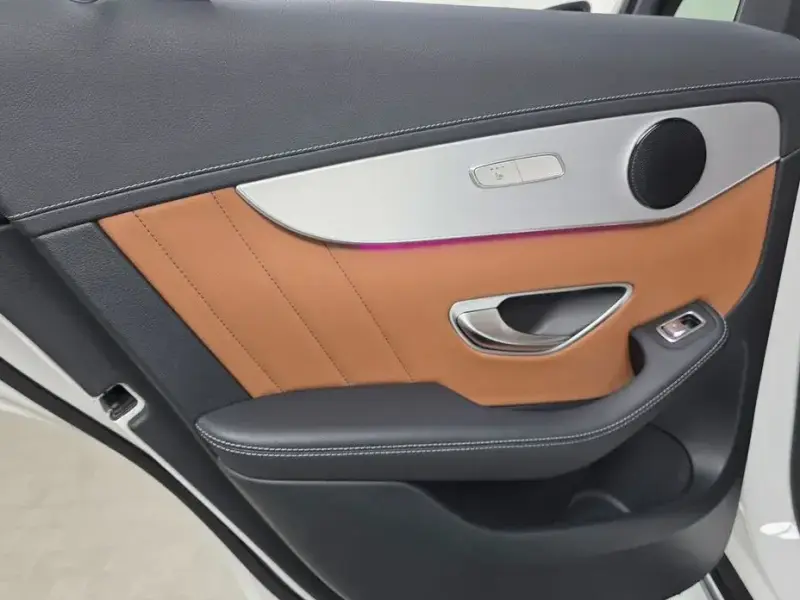 2021 Mercedes-Benz GLC с пробегом 63 035 км