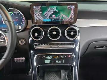 2021 Mercedes-Benz GLC с пробегом 63 035 км