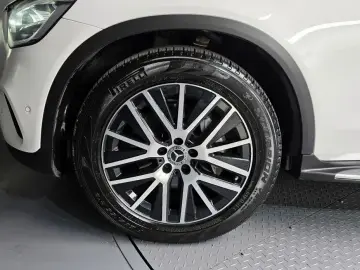2021 Mercedes-Benz GLC с пробегом 68 745 км