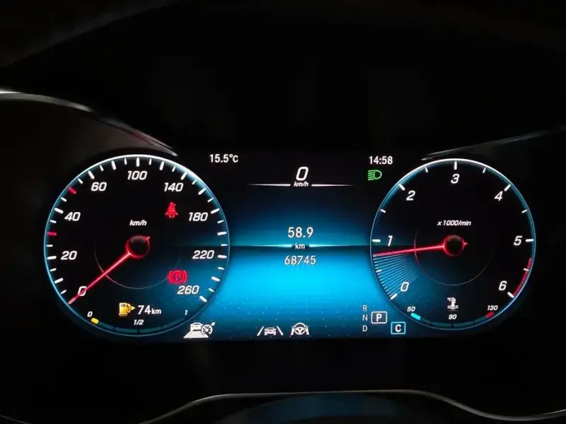2021 Mercedes-Benz GLC с пробегом 68 745 км