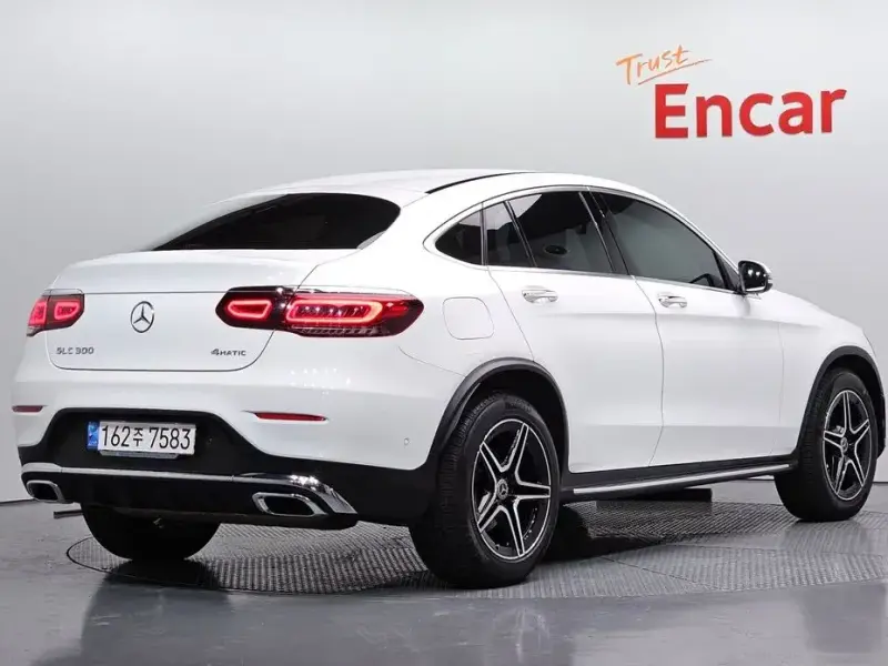 2021 Mercedes-Benz GLC с пробегом 66 199 км