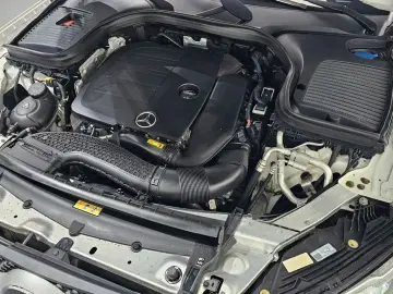 2021 Mercedes-Benz GLC с пробегом 66 199 км