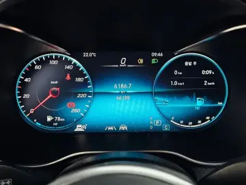 2021 Mercedes-Benz GLC с пробегом 66 199 км