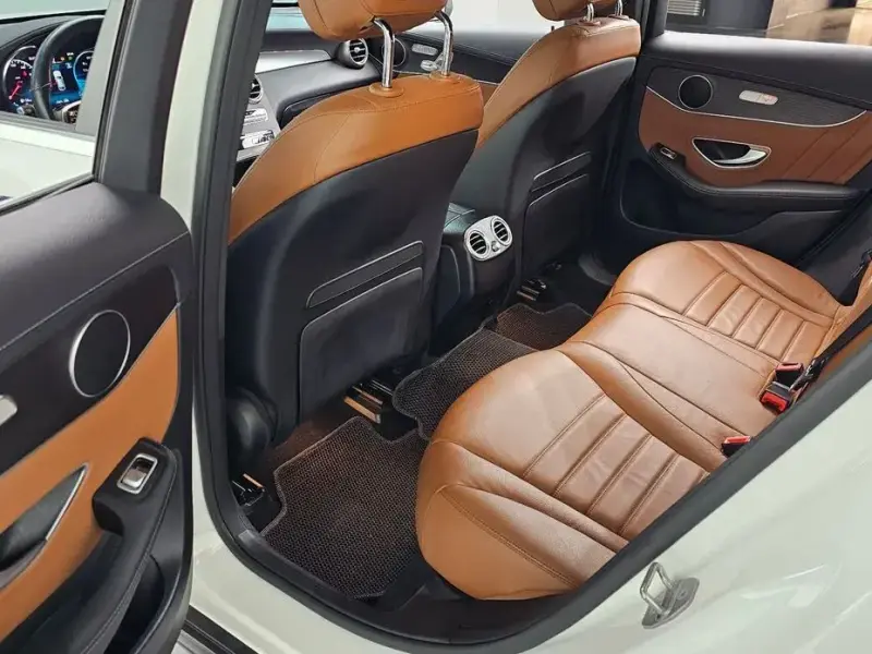 2021 Mercedes-Benz GLC с пробегом 66 199 км