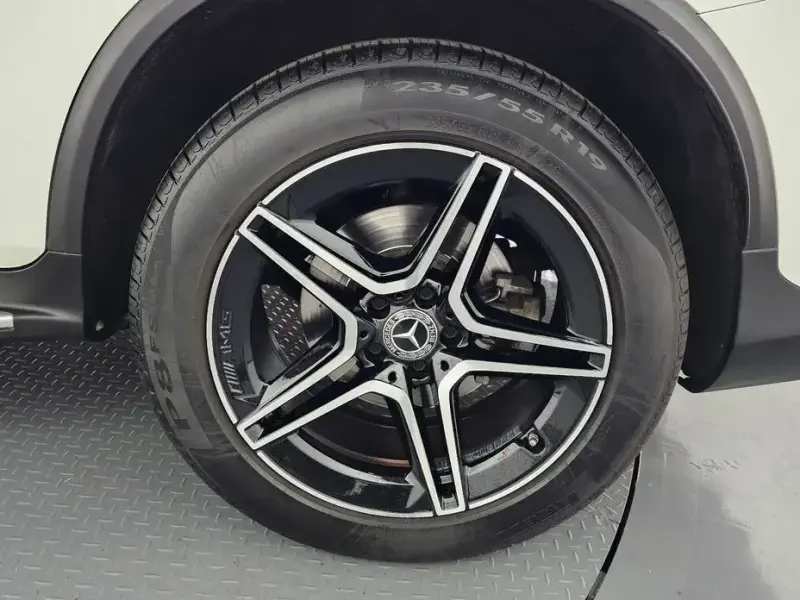2021 Mercedes-Benz GLC с пробегом 66 199 км