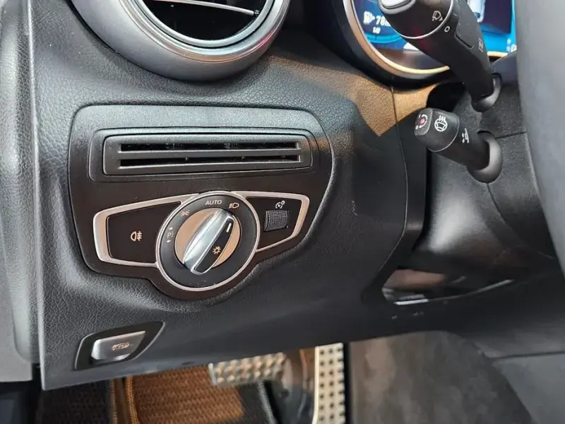 2021 Mercedes-Benz GLC с пробегом 66 199 км