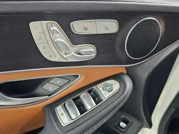 2021 Mercedes-Benz GLC с пробегом 66 199 км