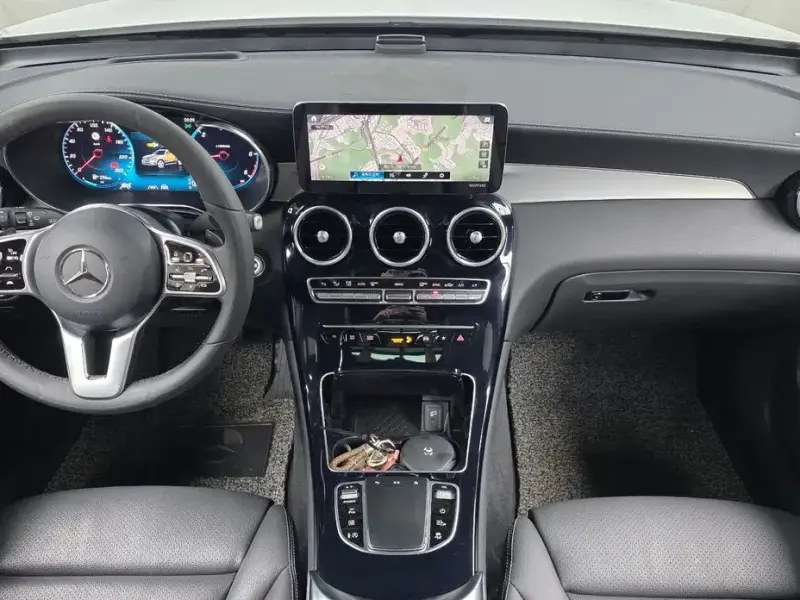 2021 Mercedes-Benz GLC с пробегом 81 462 км