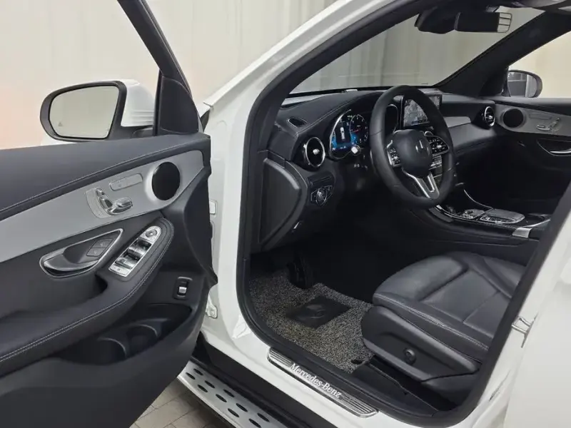 2021 Mercedes-Benz GLC с пробегом 81 462 км