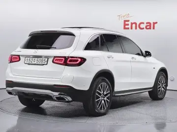 2021 Mercedes-Benz GLC с пробегом 69 674 км