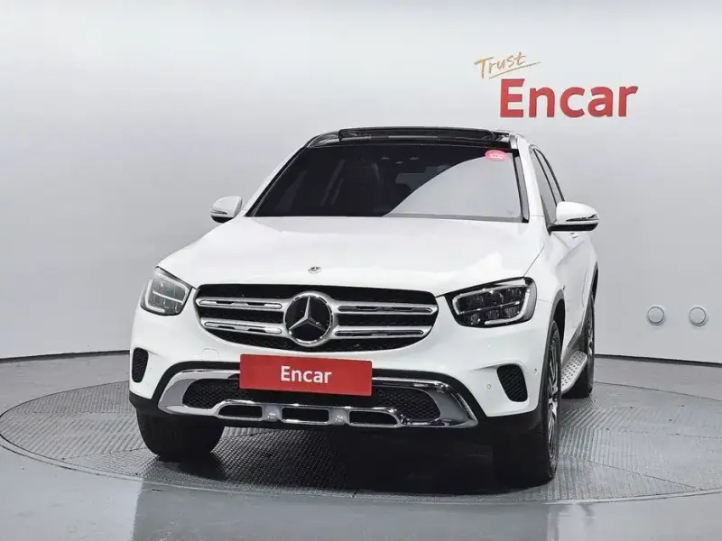 2021 Mercedes-Benz GLC с пробегом 69 674 км