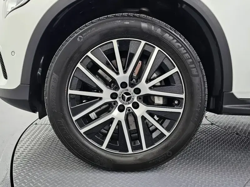 2021 Mercedes-Benz GLC с пробегом 69 674 км