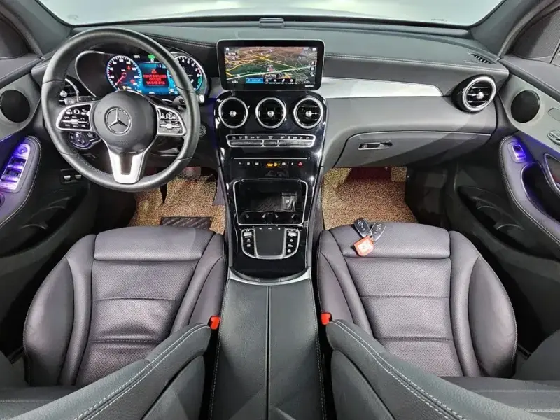 2021 Mercedes-Benz GLC с пробегом 69 674 км
