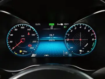 2021 Mercedes-Benz GLC с пробегом 69 674 км