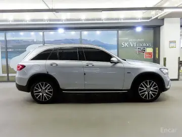 2021 Mercedes-Benz GLC с пробегом 53 420 км