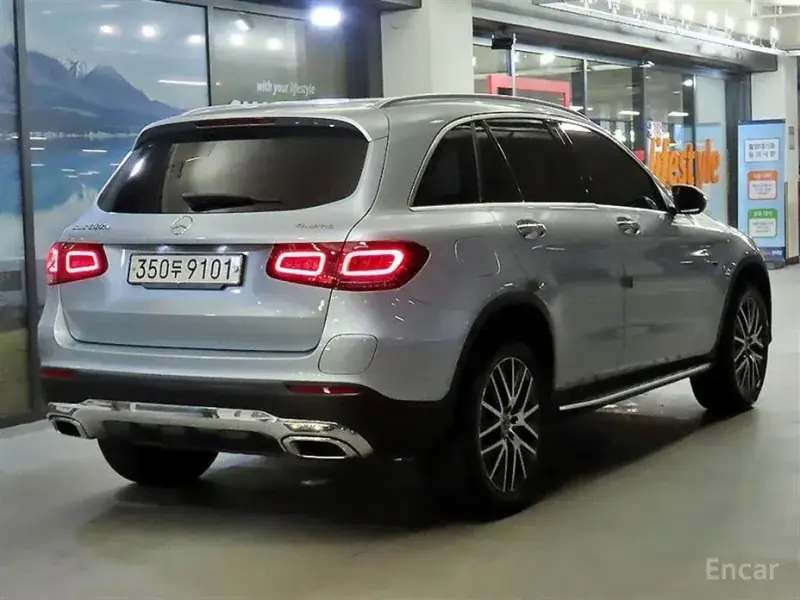 2021 Mercedes-Benz GLC с пробегом 53 420 км