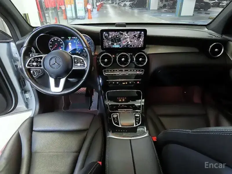 2021 Mercedes-Benz GLC с пробегом 53 420 км