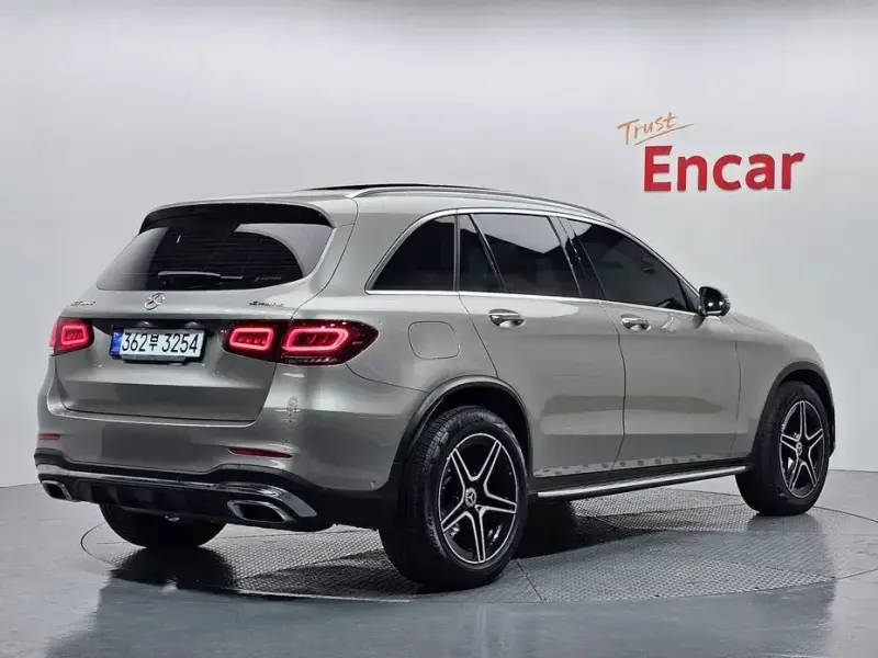 2022 Mercedes-Benz GLC с пробегом 66 827 км