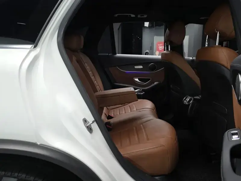 2022 Mercedes-Benz GLC с пробегом 57 638 км