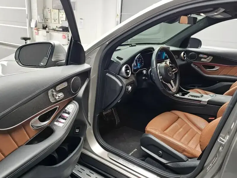 2022 Mercedes-Benz GLC с пробегом 66 827 км