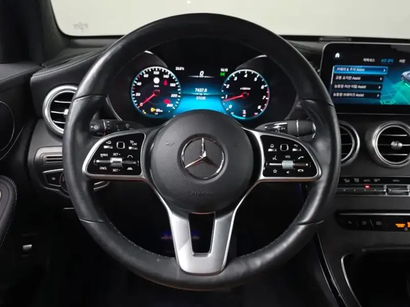 2022 Mercedes-Benz GLC с пробегом 57 638 км